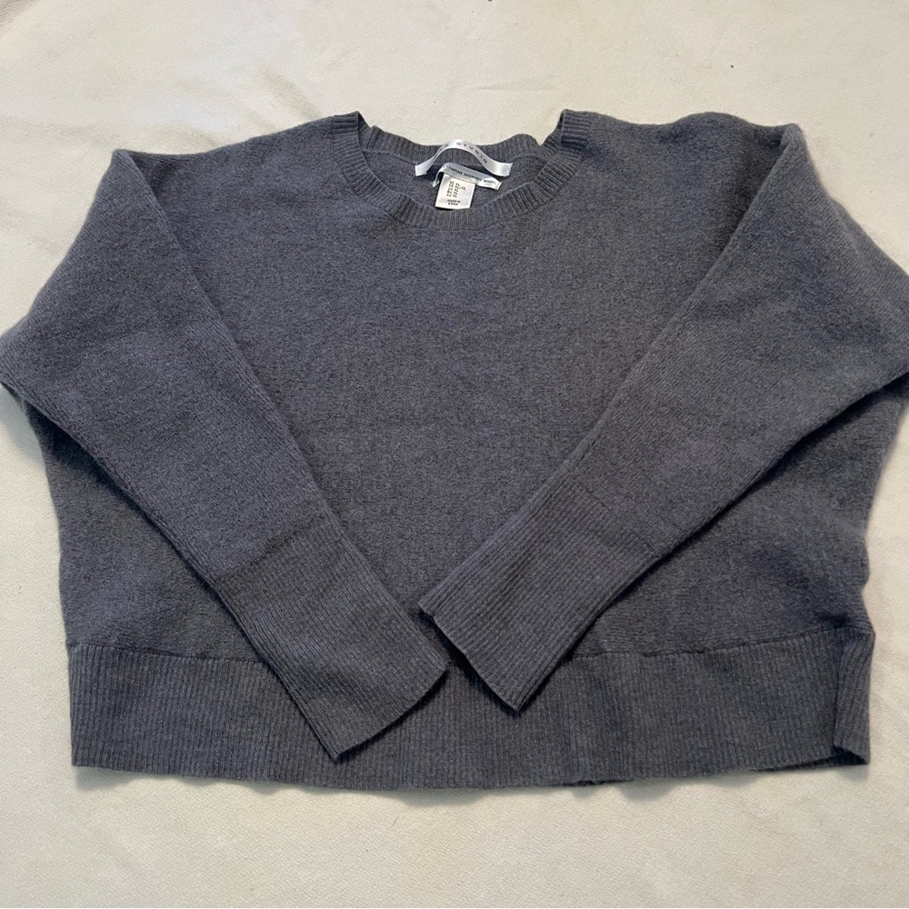 Gray Crew Neck cropped 100% Extrafine merino wool Sweater